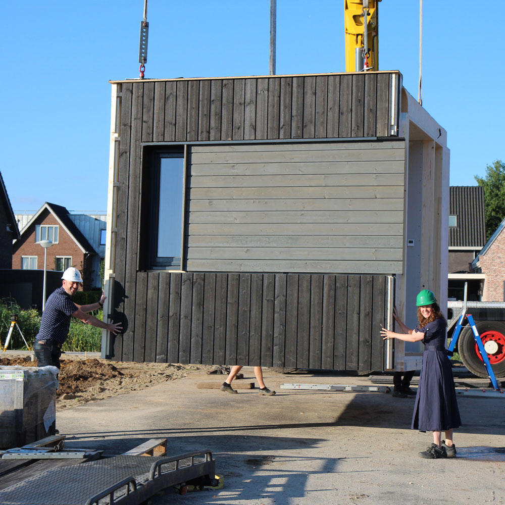 Eerste modules voor sociale huurwoningen geplaatst